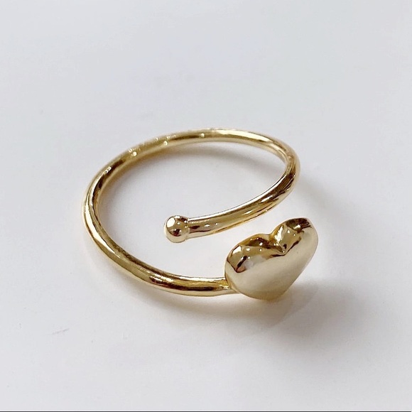 925 Sterling Silver Heart Ring - Picture 5 of 5